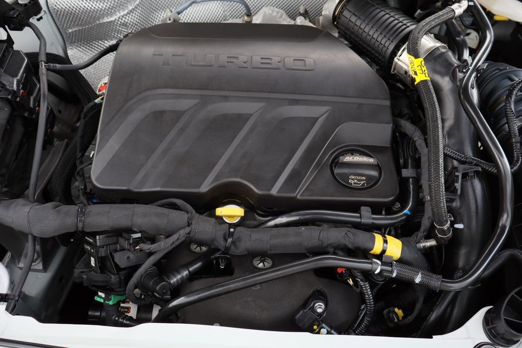 New 2026 Summit White Buick Preferred image 21