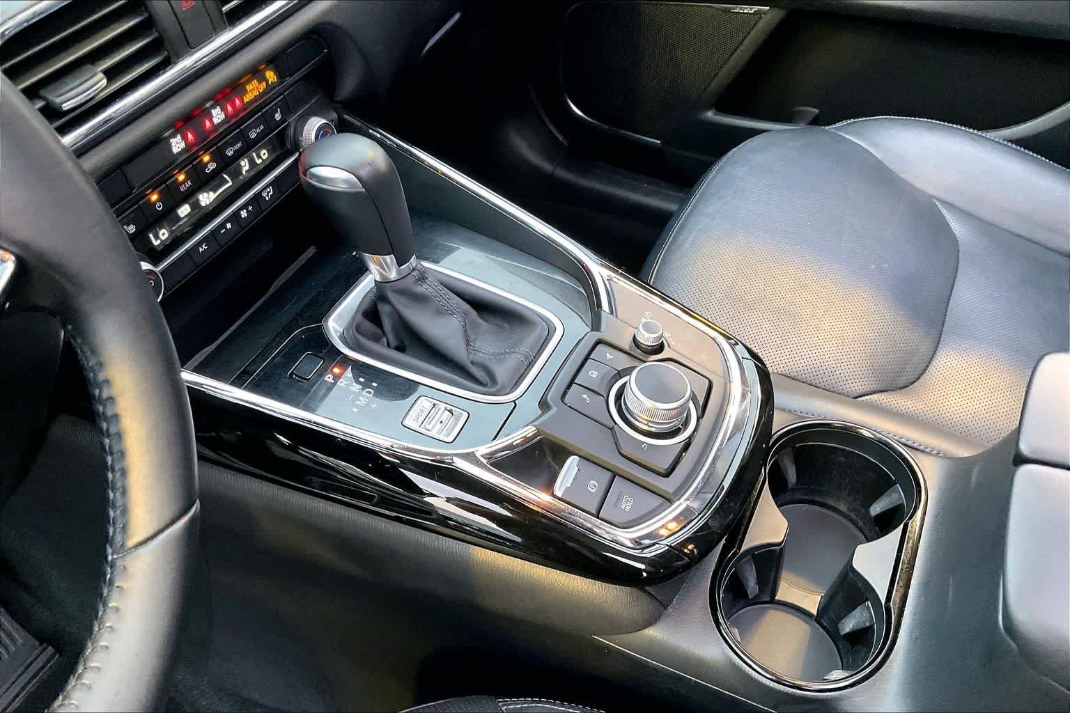 Used 2021 Snowflake White Pearl Mica Mazda Touring image 16