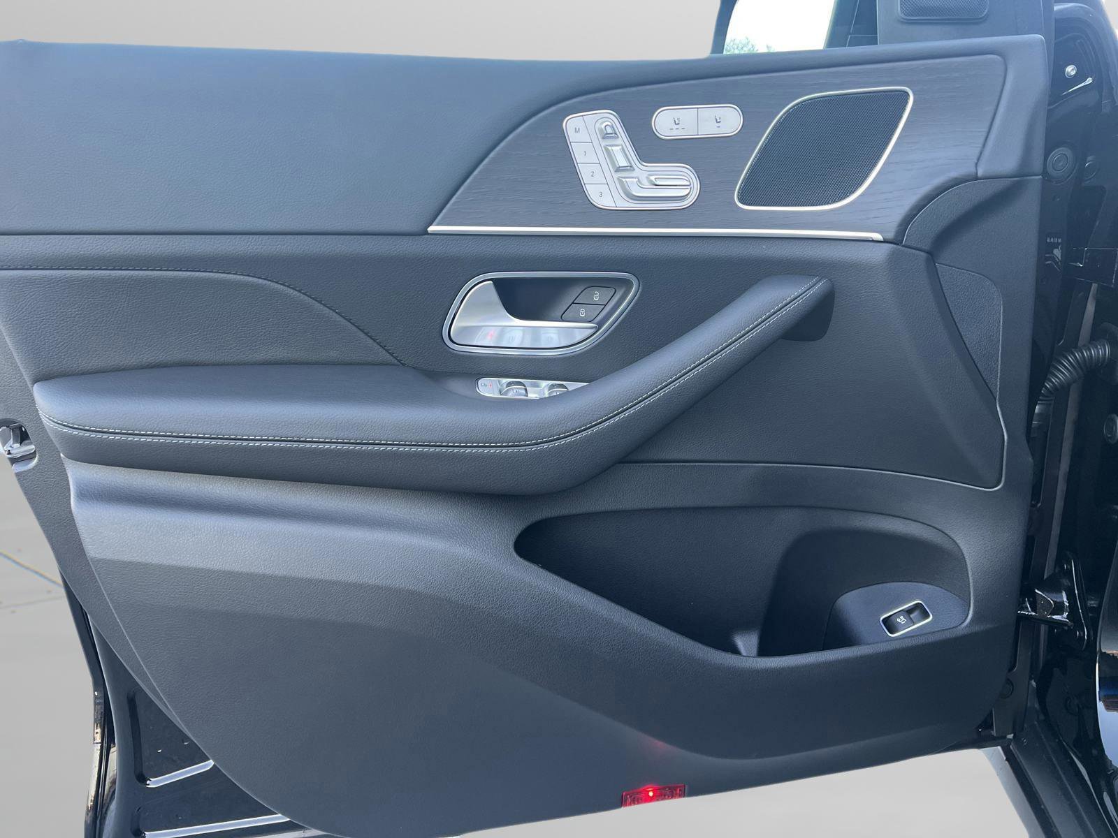 2025 Mercedes-Benz GLE GLE350 - Photo 15