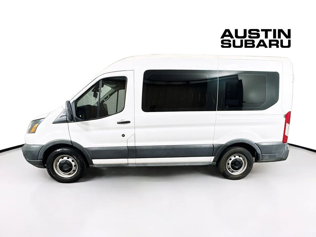 Used 2018 White Ford XL image 4