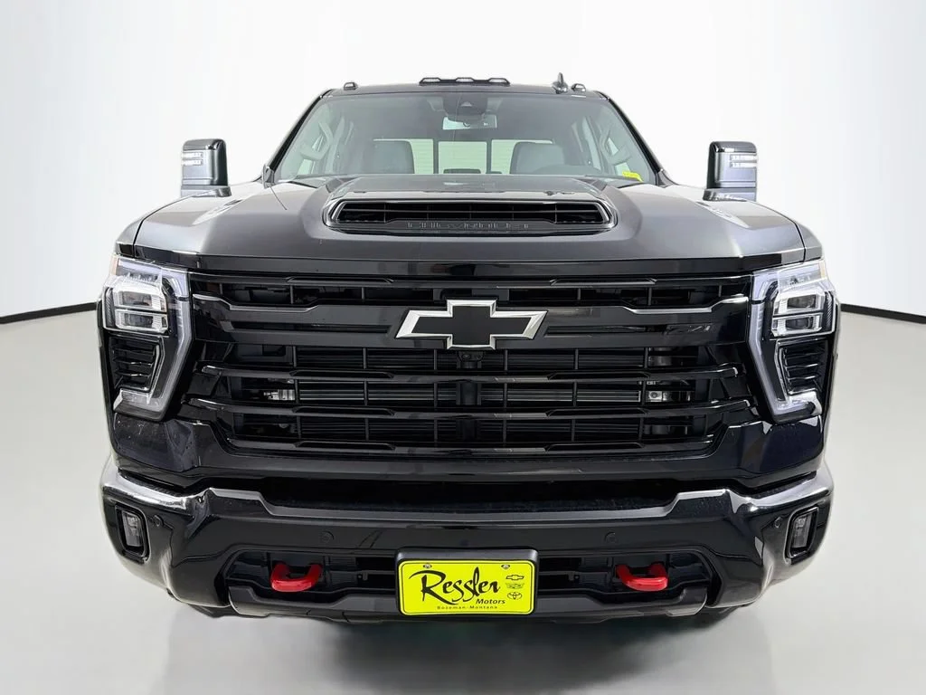 2026 Chevrolet Silverado 3500HD LT - Photo 2
