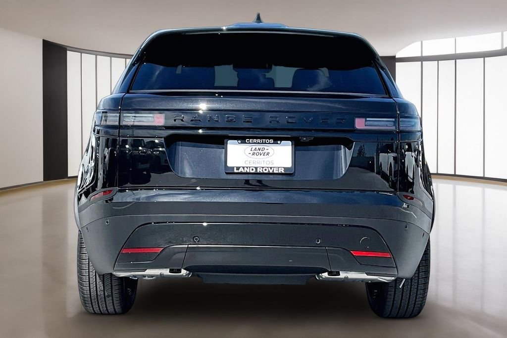 New 2026 SANTORINI BLACK Land Rover S image 4