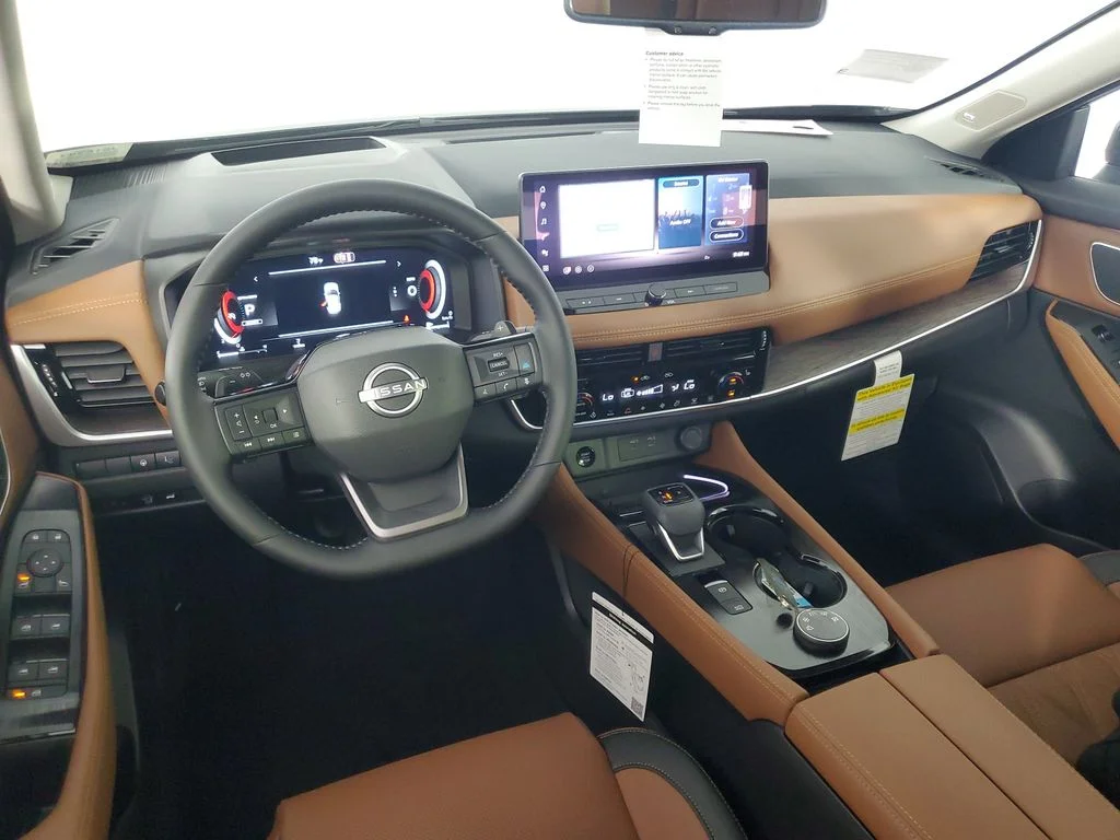 New 2026 Black Nissan Platinum image 15