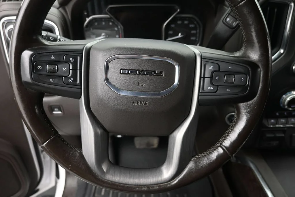 Used 2019 White GMC Denali image 20