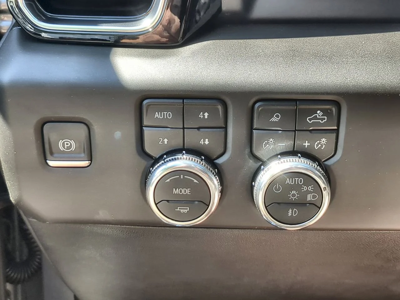 New 2026 Sterling Metallic GMC Denali image 18