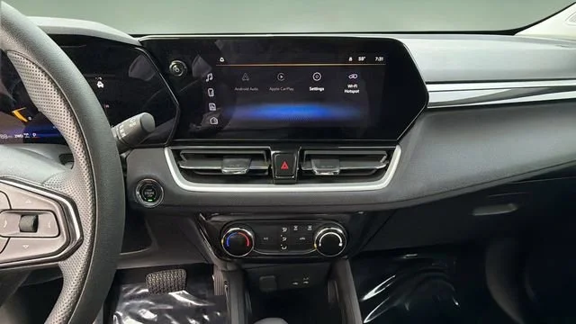Used 2025 Sterling Gray Metallic Chevrolet LT image 25