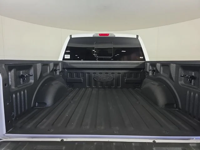 Used 2020 Oxford White Ford Lariat image 13