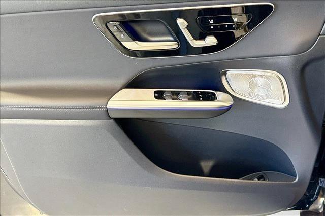 New 2026 Graphite Grey Metallic Mercedes-Benz GLC 300 image 46