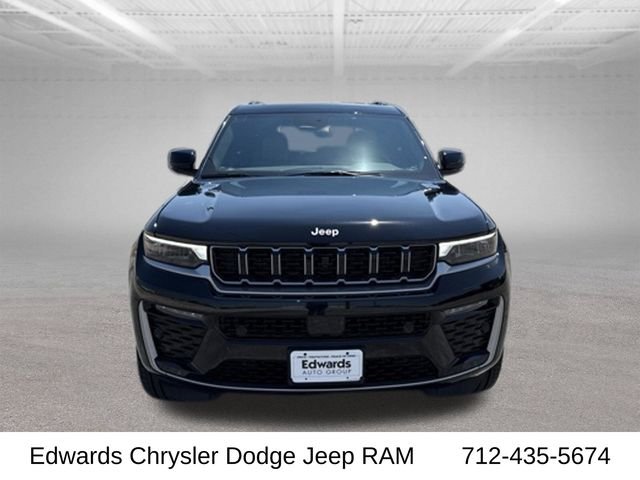New 2026 Diamond Black Crystal Pearl-Coat Exterior Paint Jeep Summit image 2