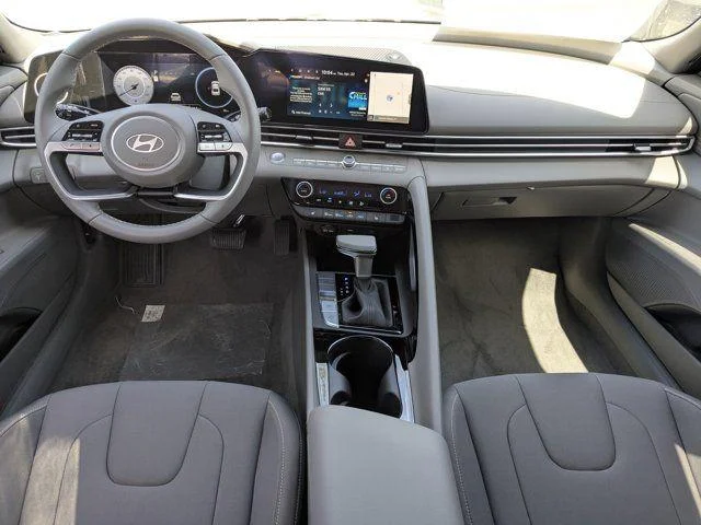 2025 Hyundai Elantra SEL - Photo 36