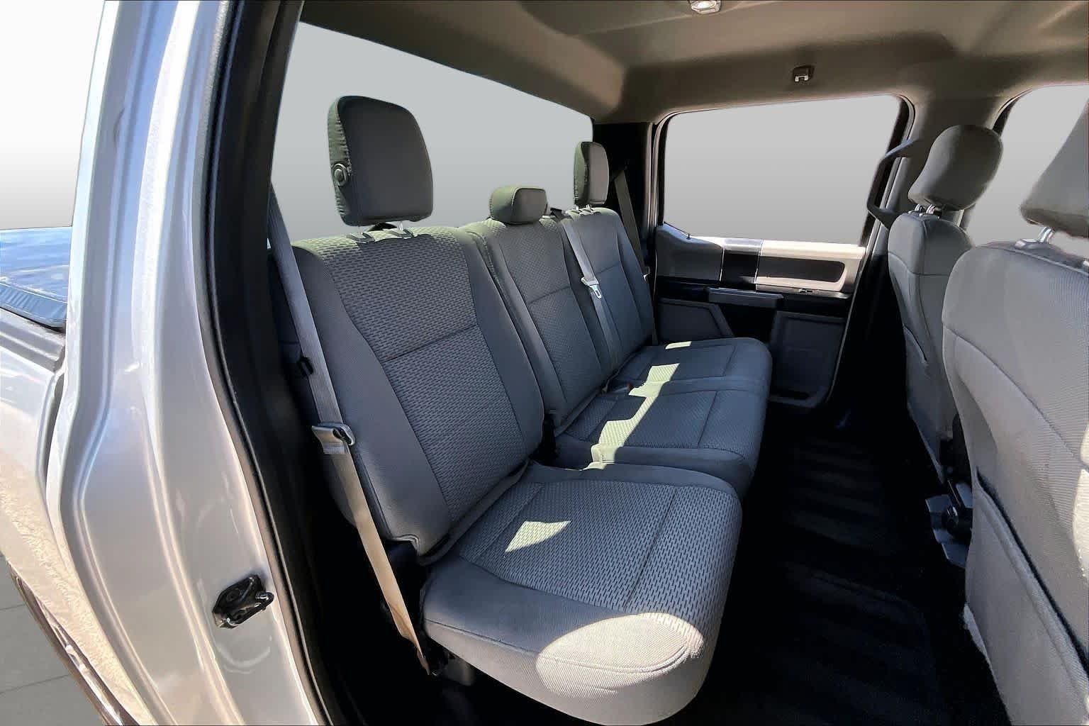 Used 2017 Ingot Silver Ford XLT image 19