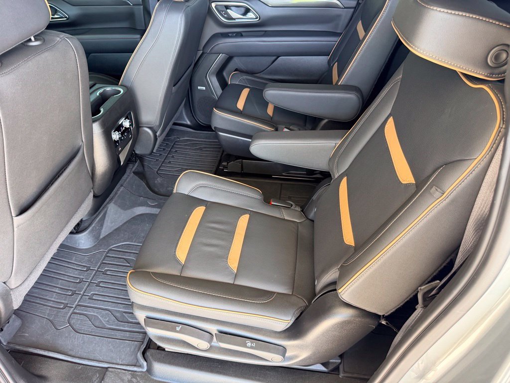 Used 2024 Sterling Metallic GMC AT4 image 31