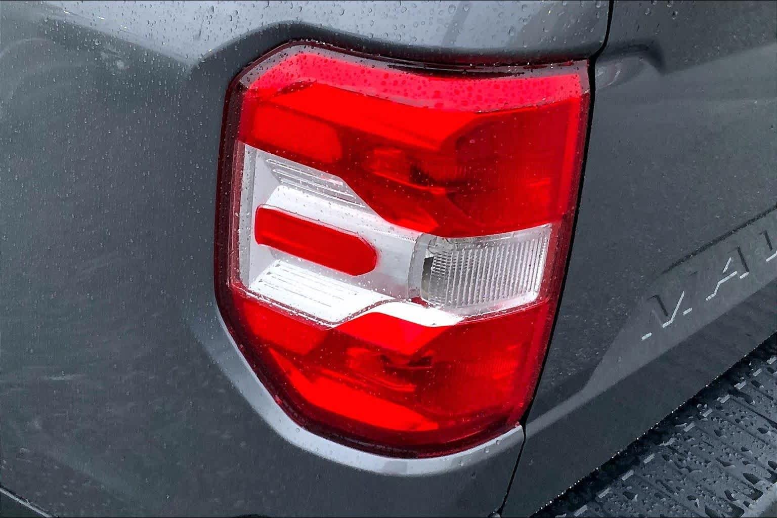 Used 2025 Carbonized Gray Metallic Ford XLT image 27