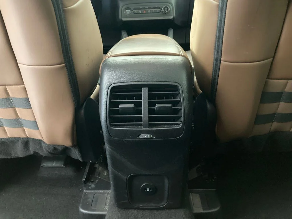 Used 2025 White Ford Outer Banks image 17