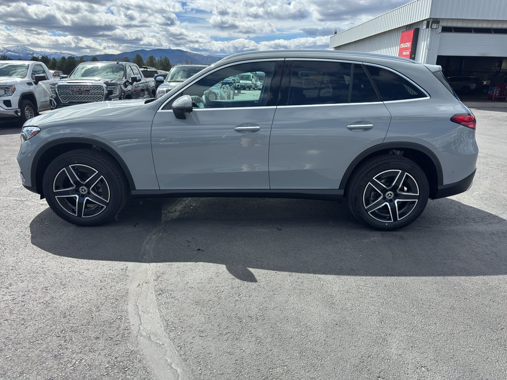 2026 Mercedes-Benz GLC GLC 300 4MATIC's photo