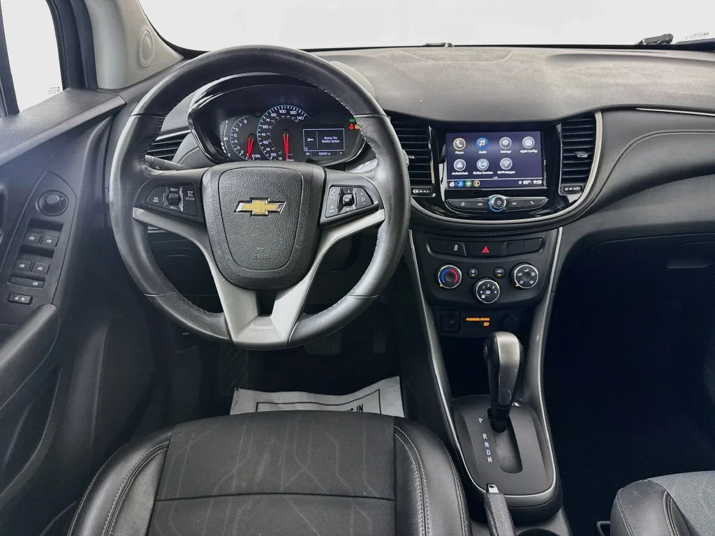 Used 2018 Red Chevrolet LT image 26