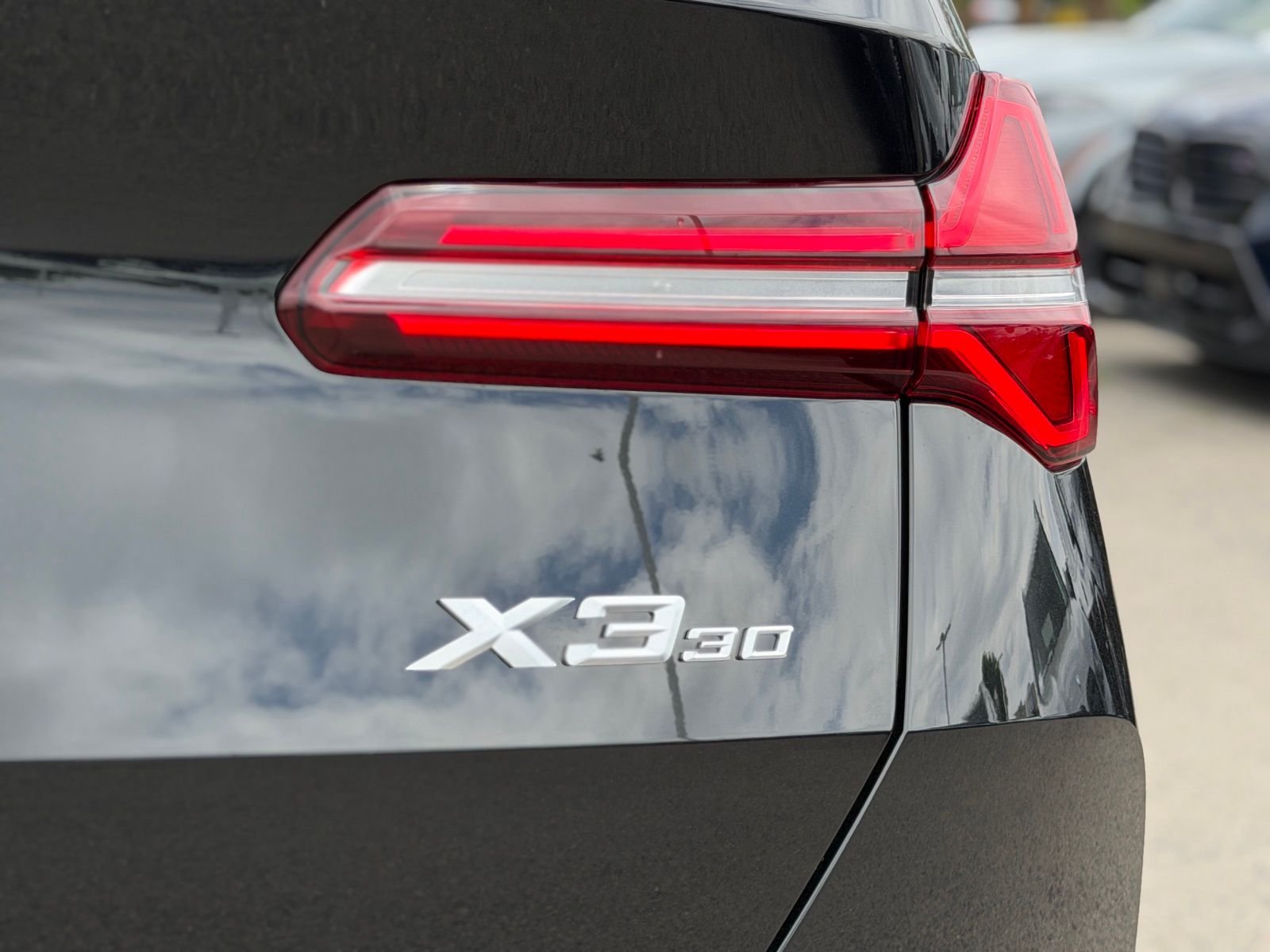 New 2026 Black Sapphire Metallic BMW 30 xDrive image 15