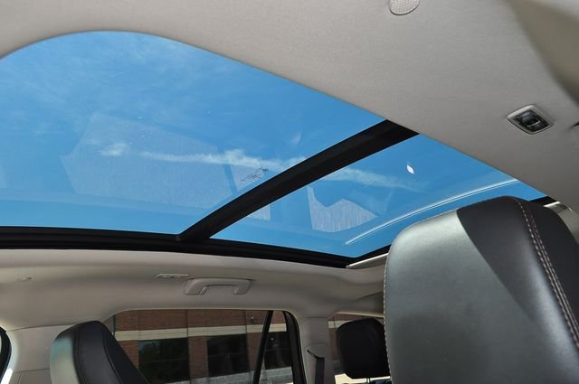 Used 2023 Blue Lincoln Reserve image 13