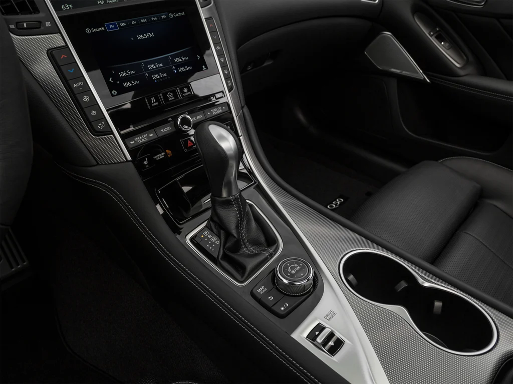 Used 2017 Gray INFINITI Sport image 33