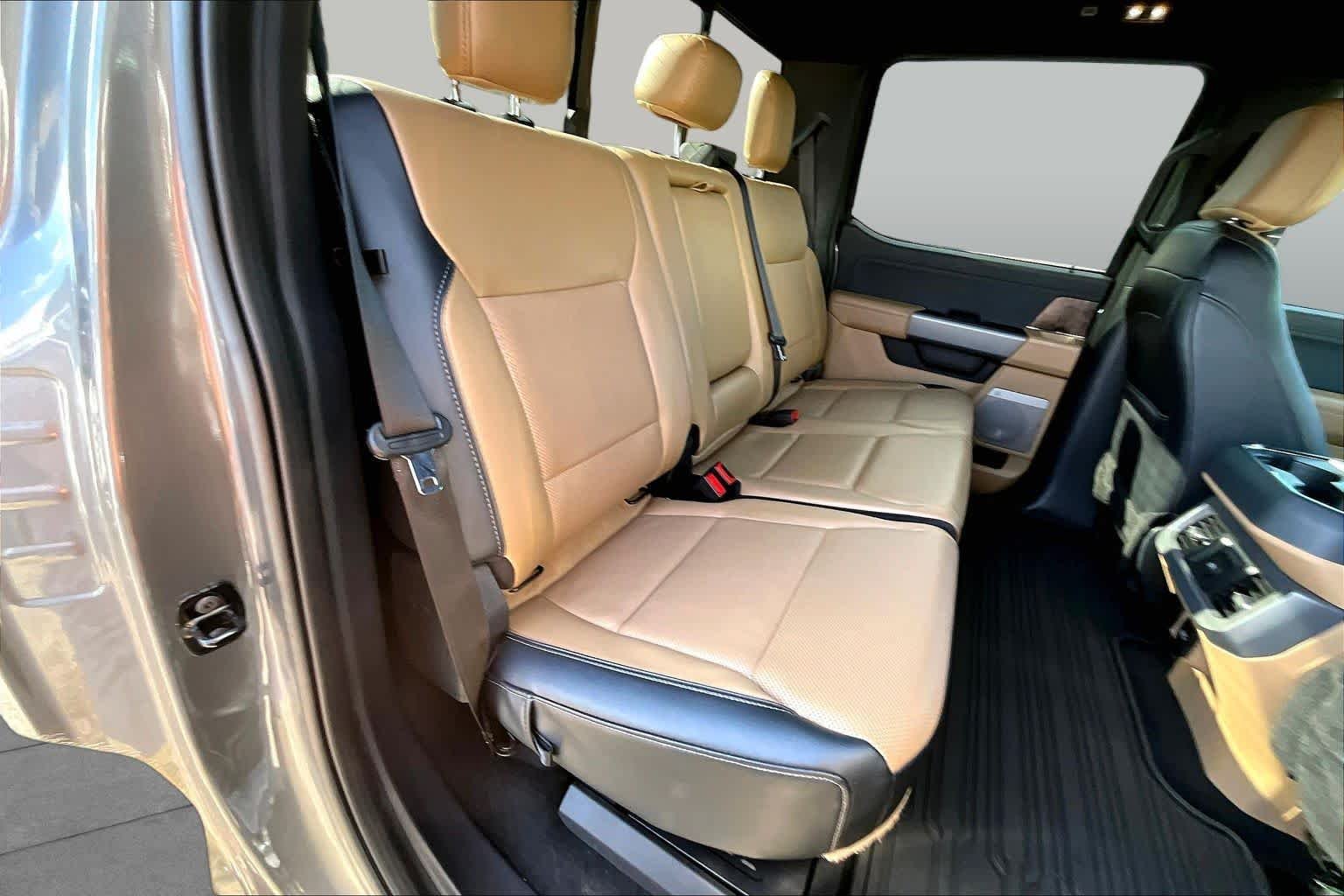 Used 2024 Carbonized Gray Ford LARIAT image 22