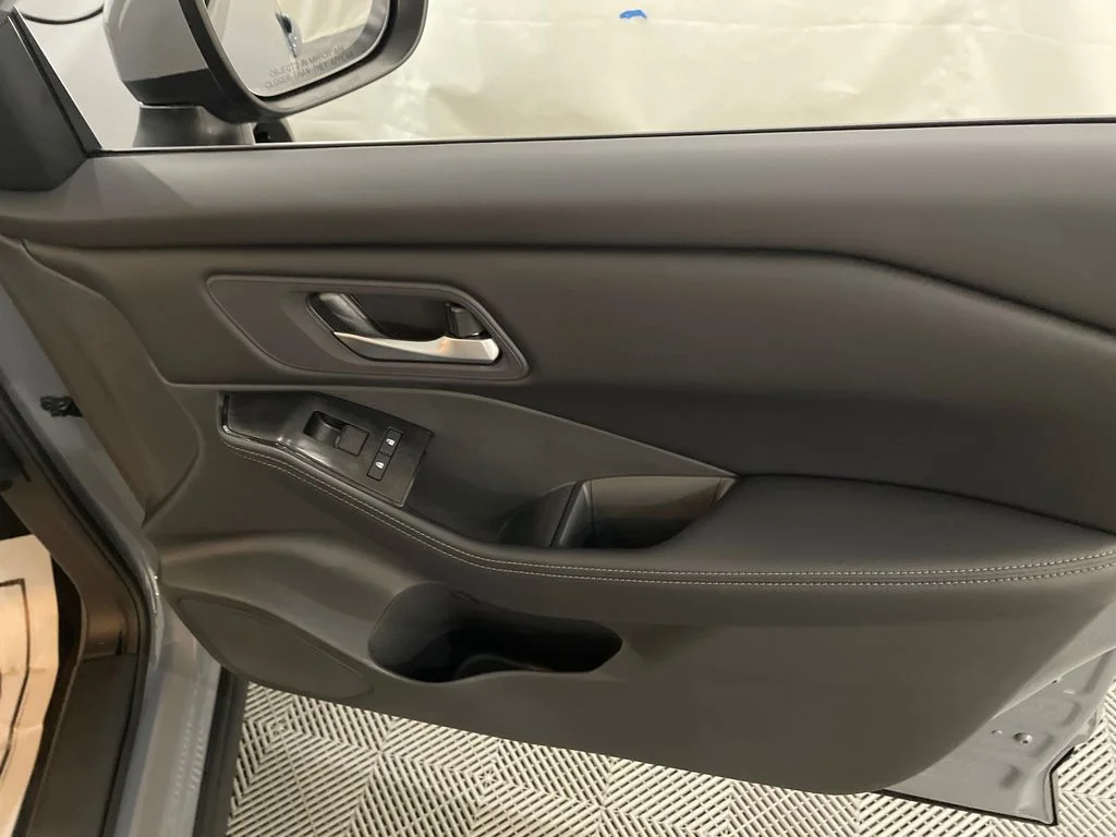 New 2026 Boulder Gray Pearl Nissan SV image 24