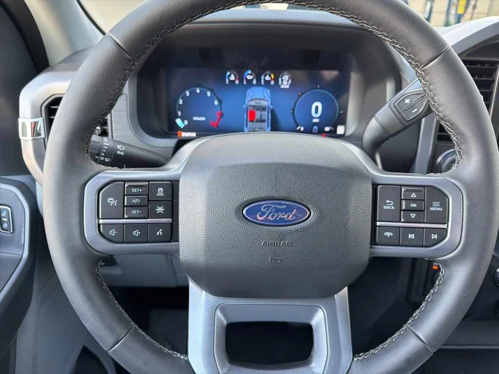 New 2026 Carbonized Gray Metallic Ford XLT image 18