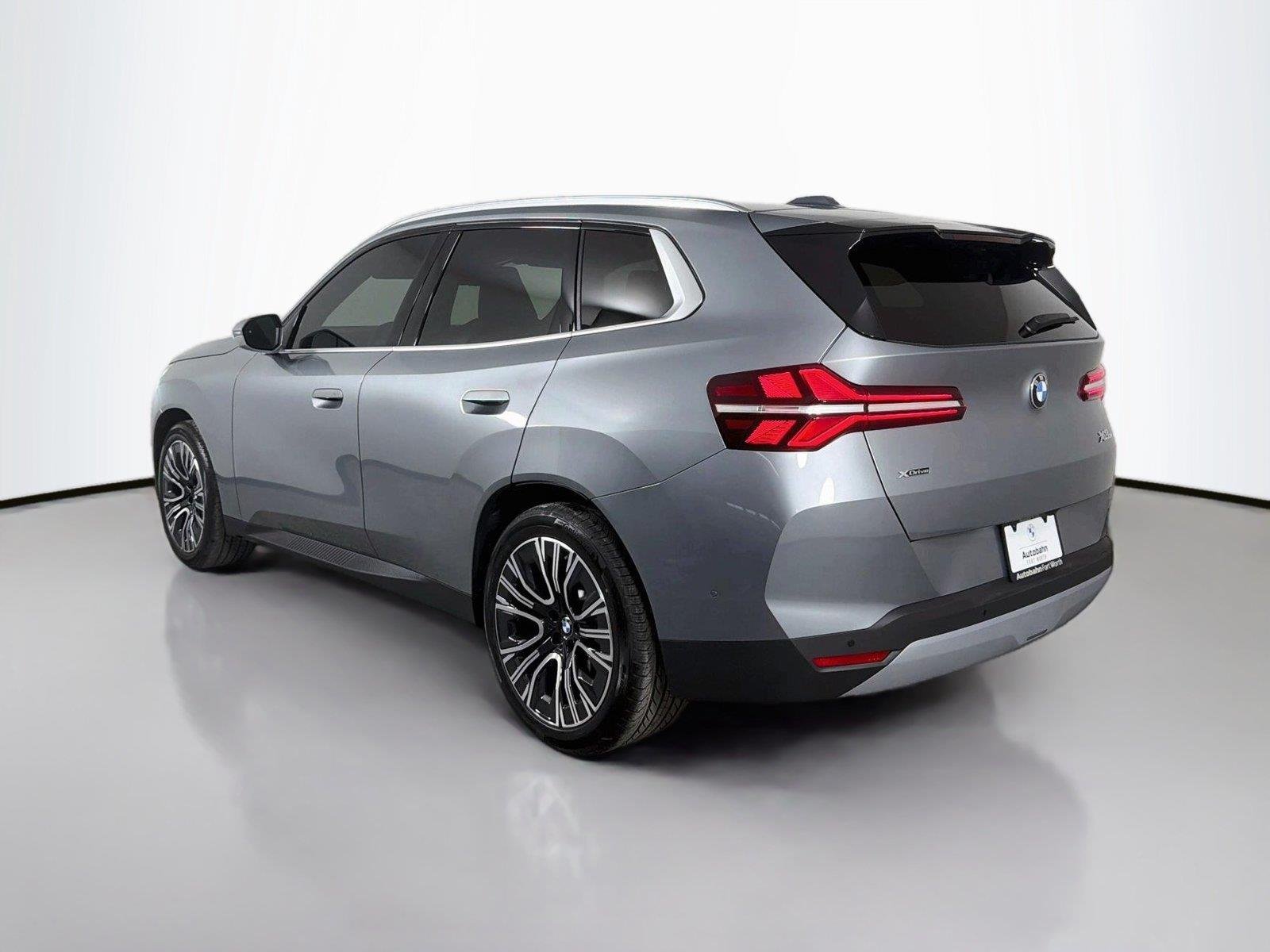 New 2026 Skyscraper Grey Metallic BMW 30 xDrive image 7