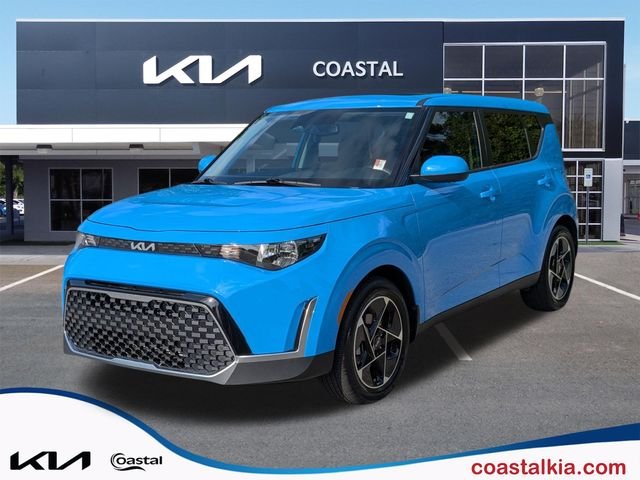 2025 Kia Soul 2.0L EX 6 IVT's photo