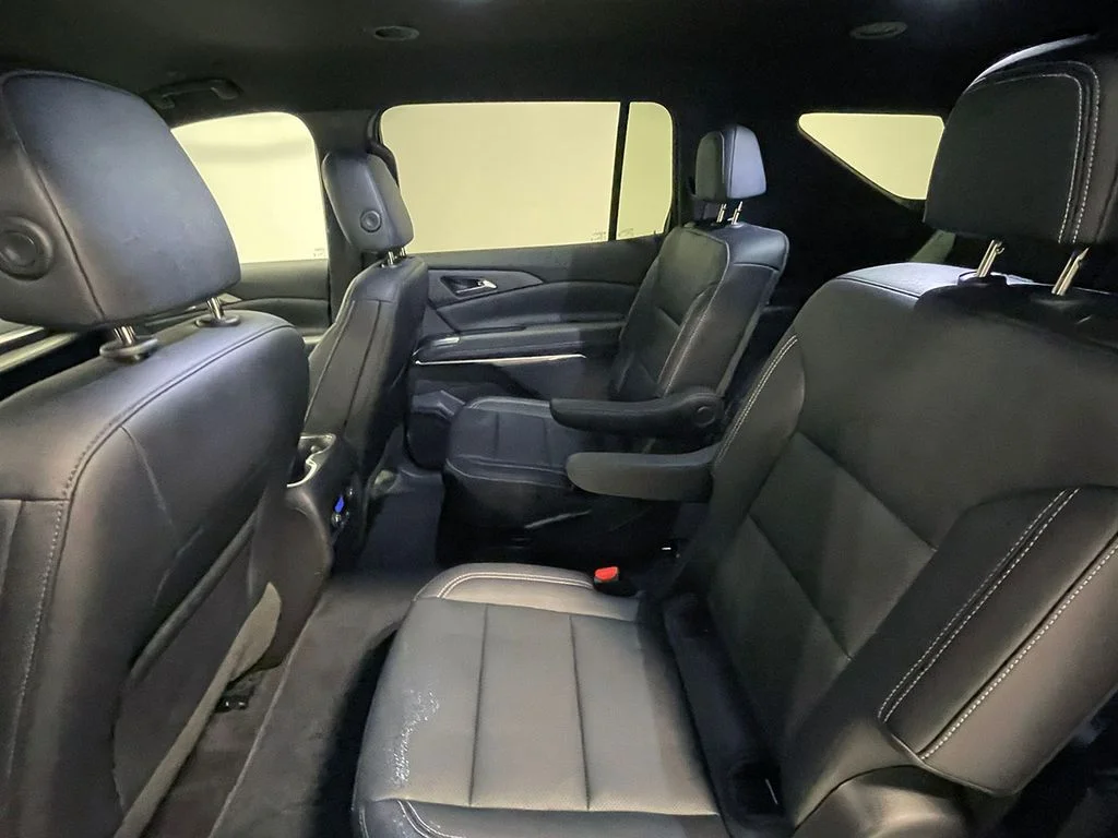 Used 2025 Gray Chevrolet LT image 18