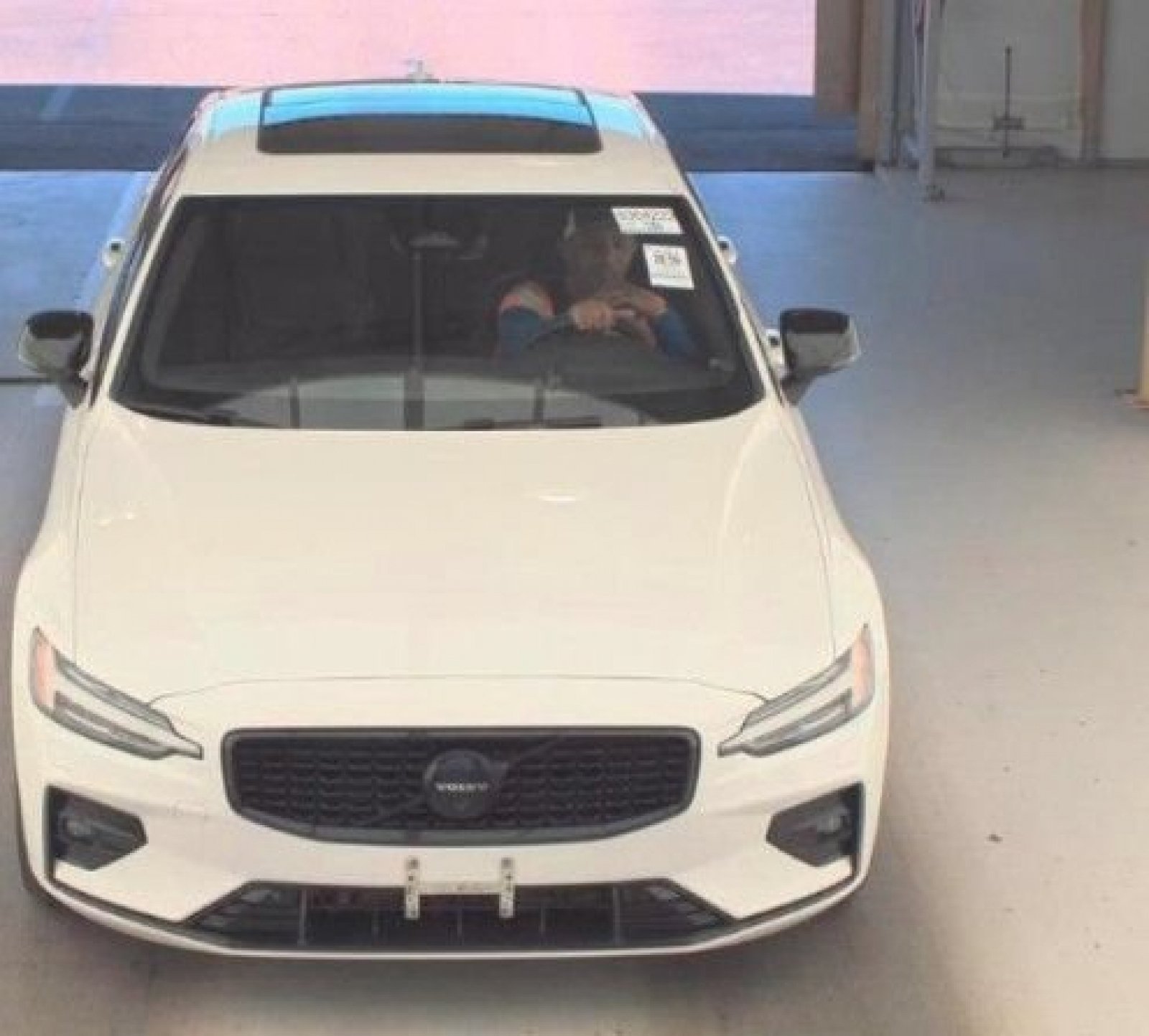 Used 2023 Crystal White Metallic Volvo Plus Black Edition image 6