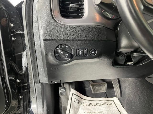 Used 2023 Black Dodge SXT image 19