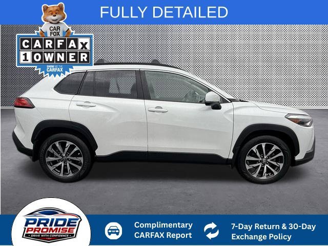 Used 2022 Off-white Toyota XLE image 8