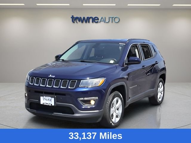 Used 2019 Blue Jeep Latitude image 1