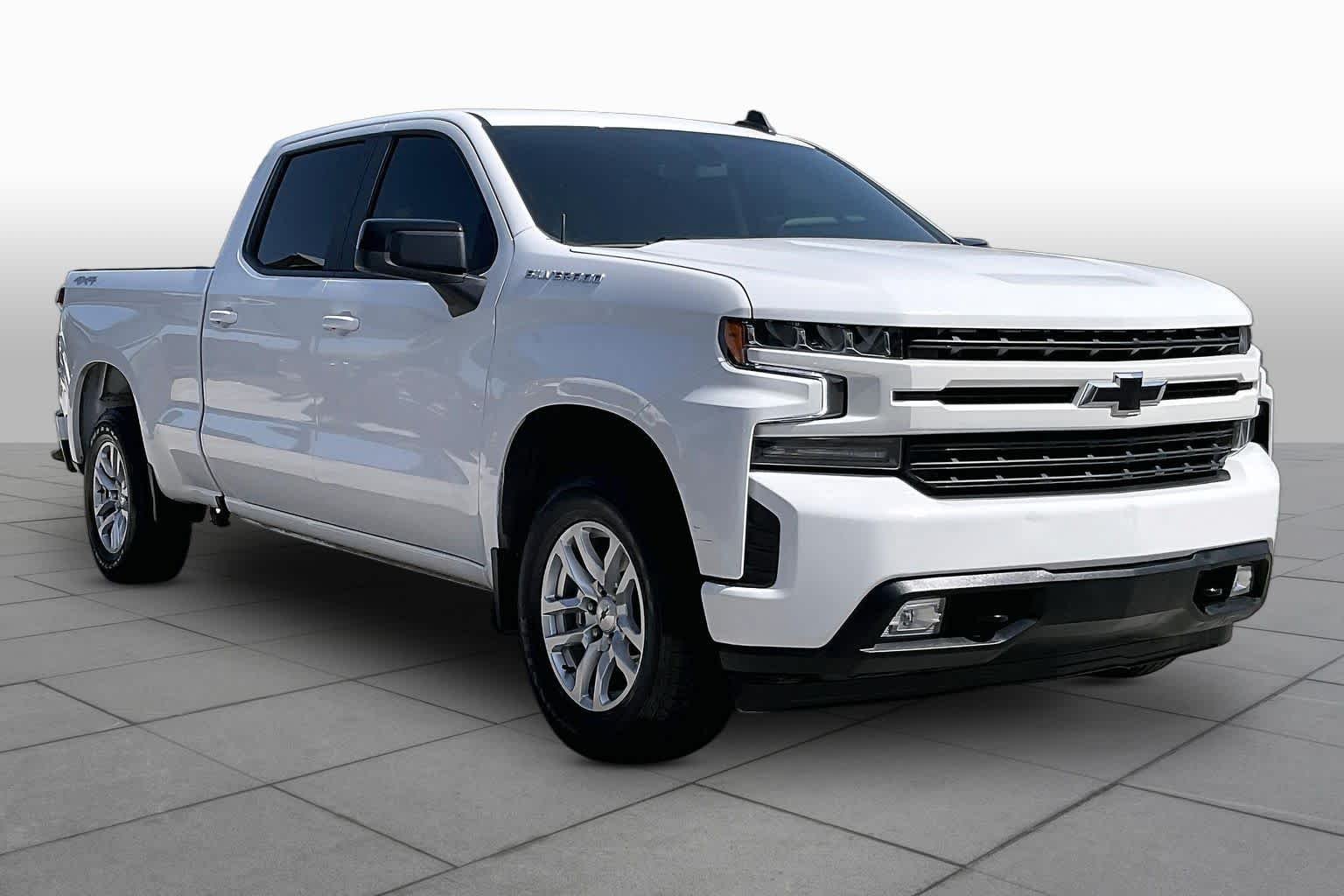 Used 2021 Summit White Chevrolet RST image 3
