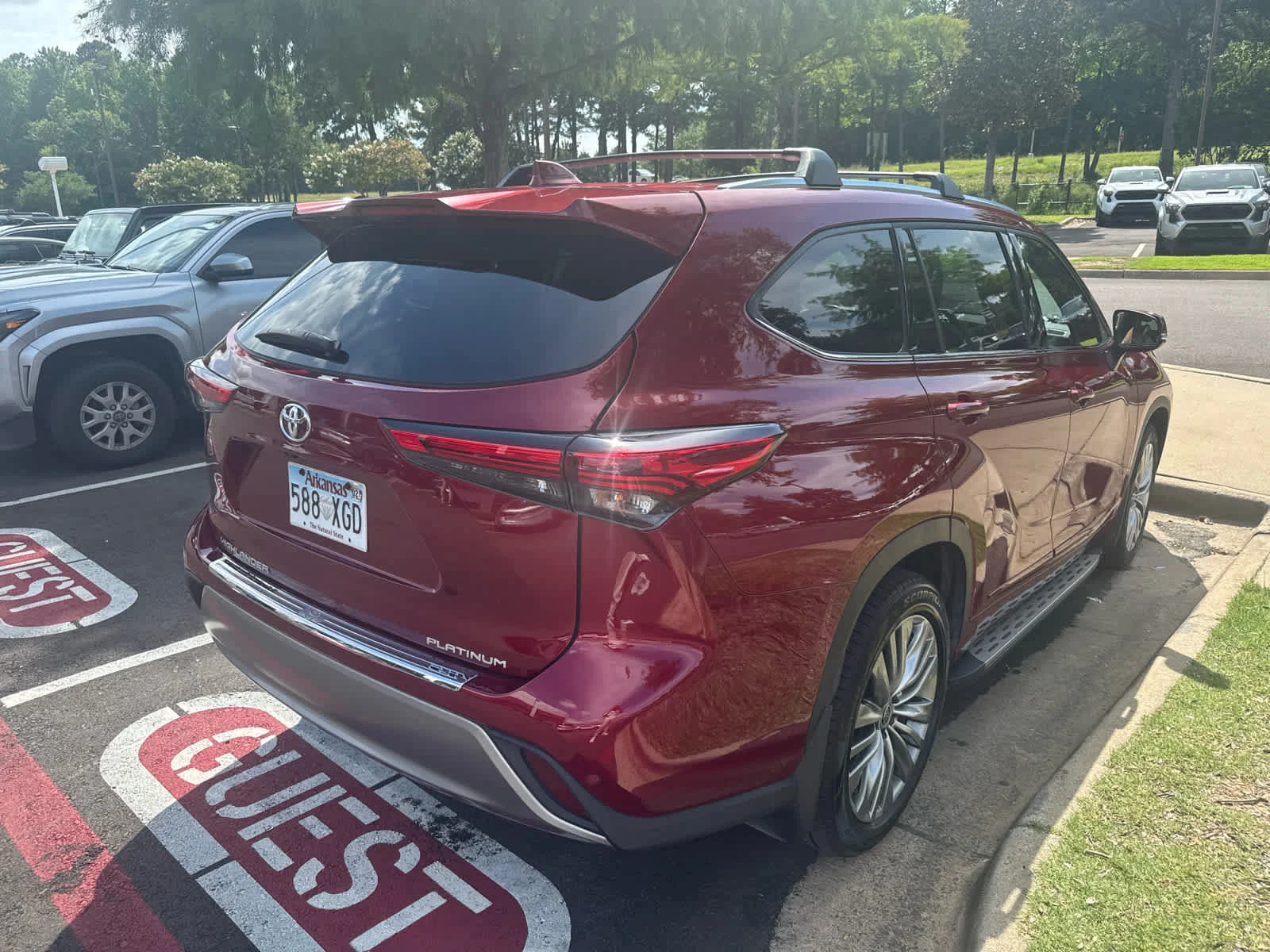 Used 2022 Ruby Flare Pearl Toyota Platinum image 4