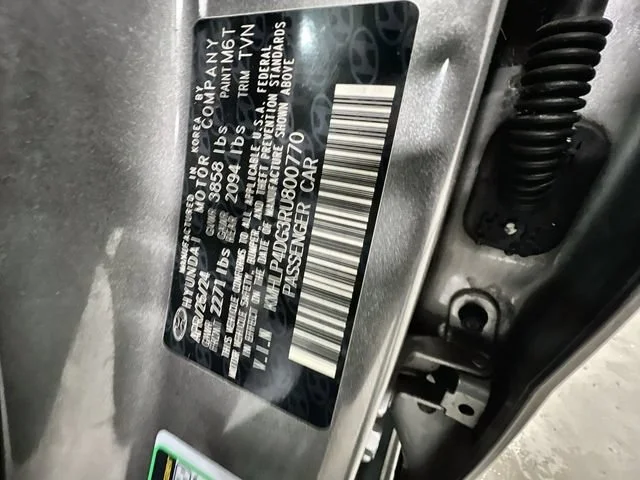 Certified Used 2024  Hyundai Limited image 35