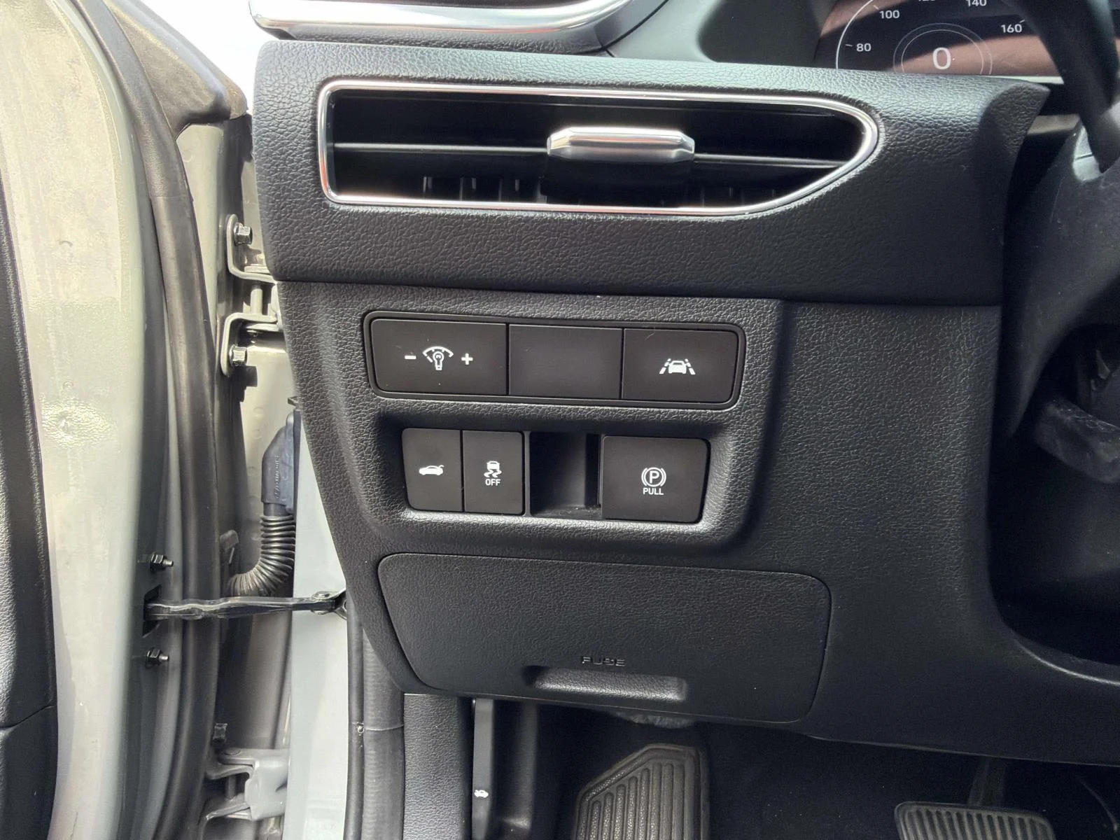 Used 2021 Gray Hyundai SEL image 24