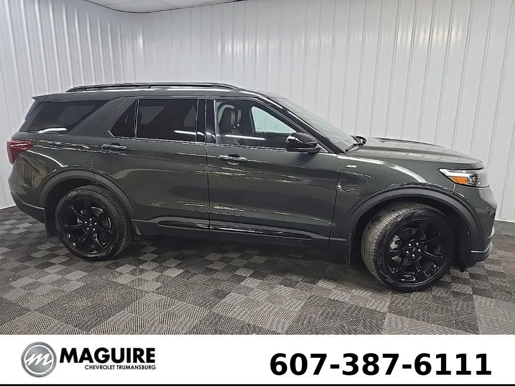 Used 2023 Green Ford ST-Line image 1