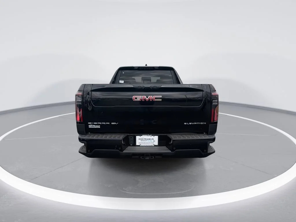 New 2026 Onyx Black GMC Elevation Standard Range image 7