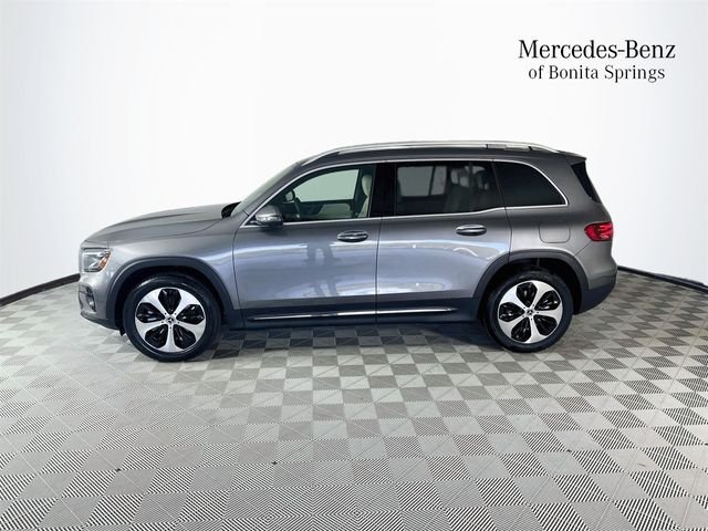 Used 2026 Gray Mercedes-Benz GLB 250 image 4