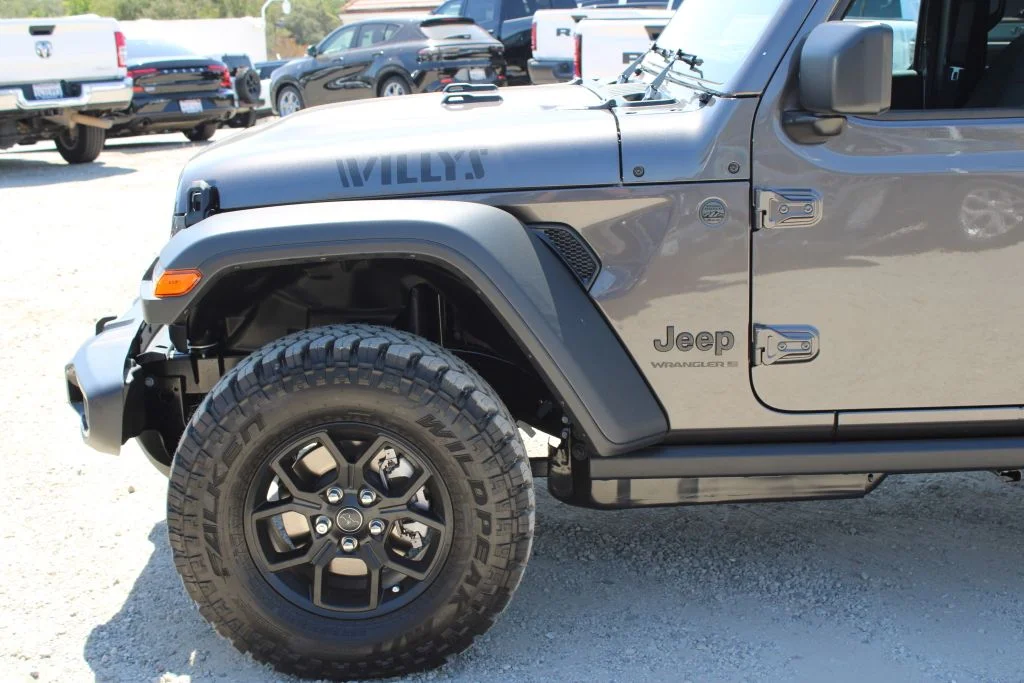 New 2026 Granite Crystal Metallic Clearcoat Jeep Willys image 7