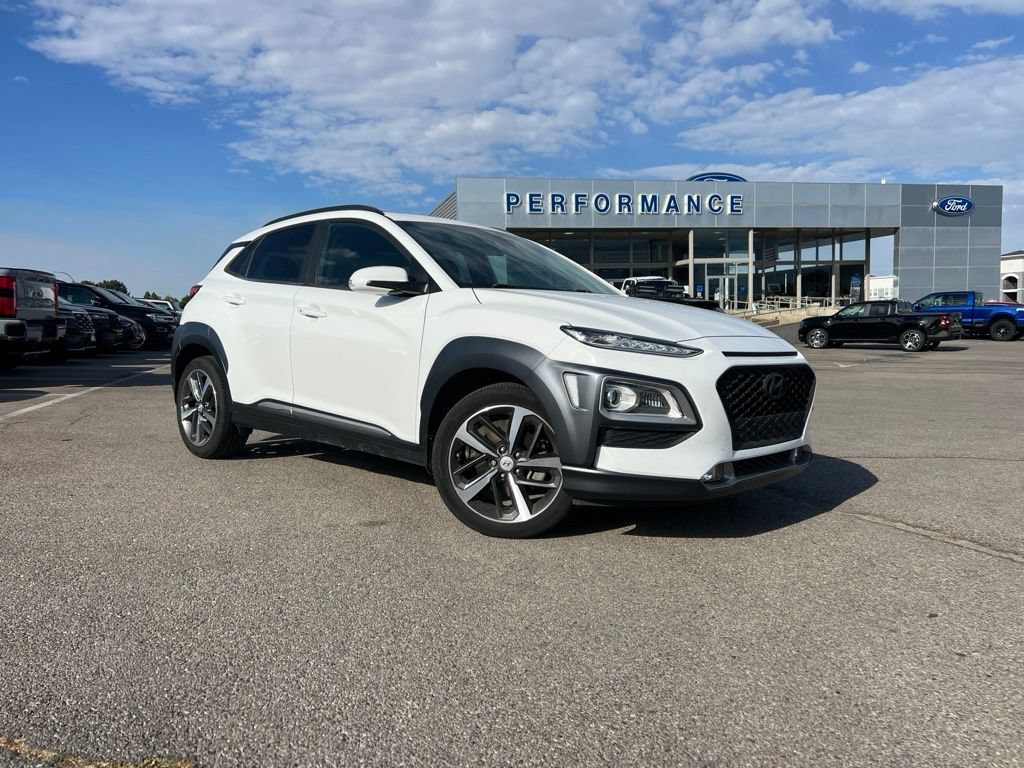 Used 2021 Lunar White Hyundai Limited image 2