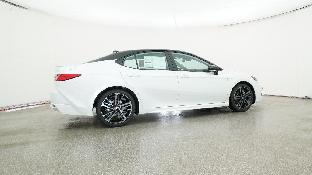 New 2026 Wind Chill Pearl with Midnight Black Metallic roof Toyota XSE image 12