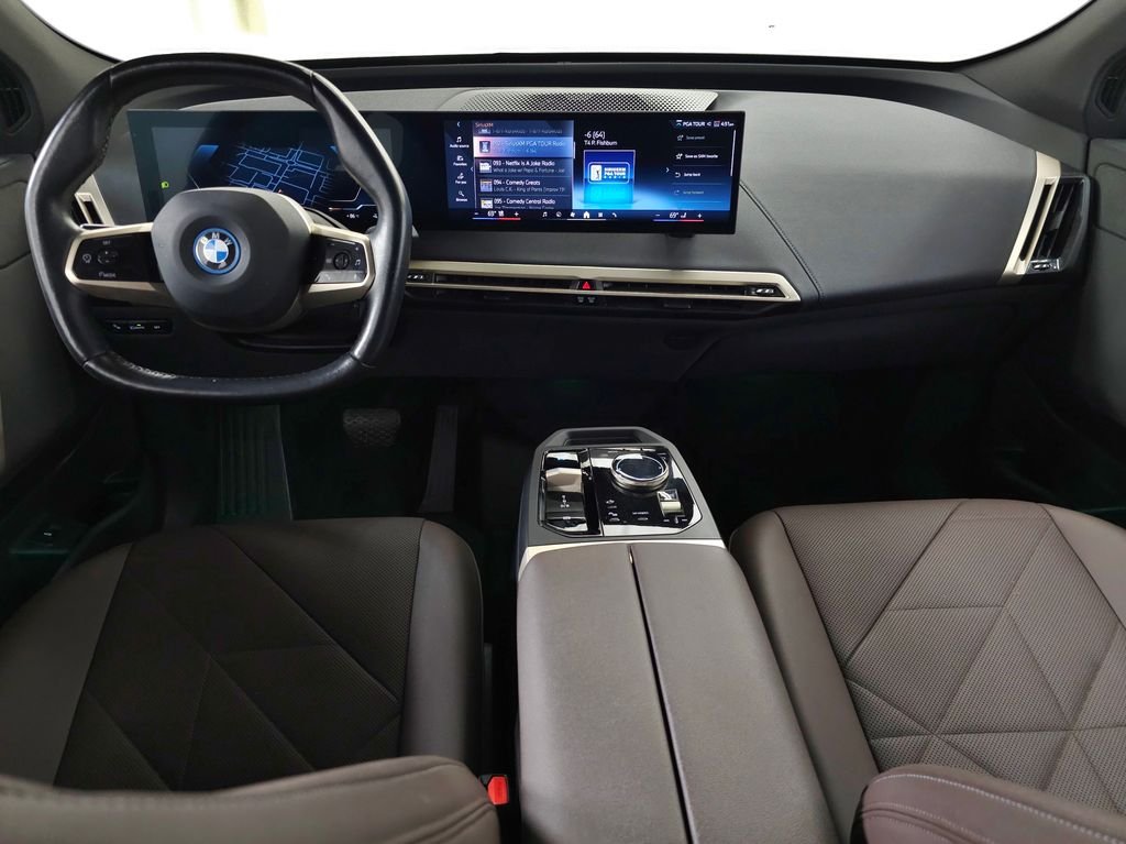 Used 2024 Black Sapphire Metallic BMW xDrive50 image 14