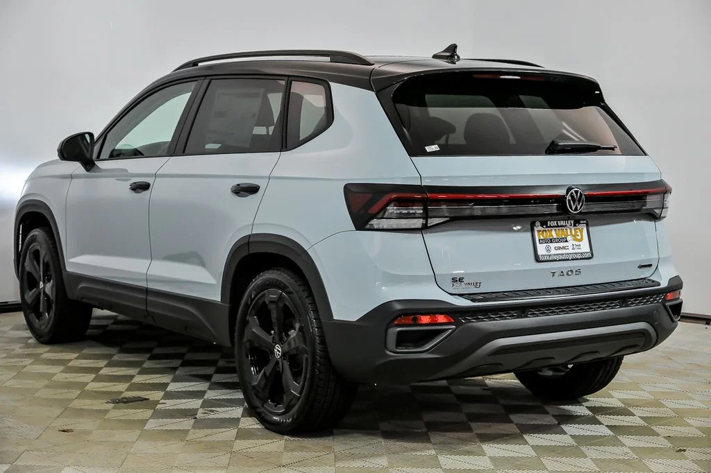 New 2026 Gray Volkswagen 1.5T SE Black image 4