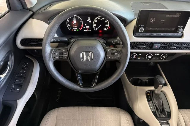 Certified Used 2025 Nordic Forest Pearl Honda LX image 19
