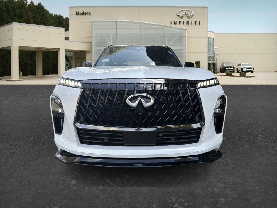 New 2026 2T RADIANT WHIT INFINITI SPORT image 2