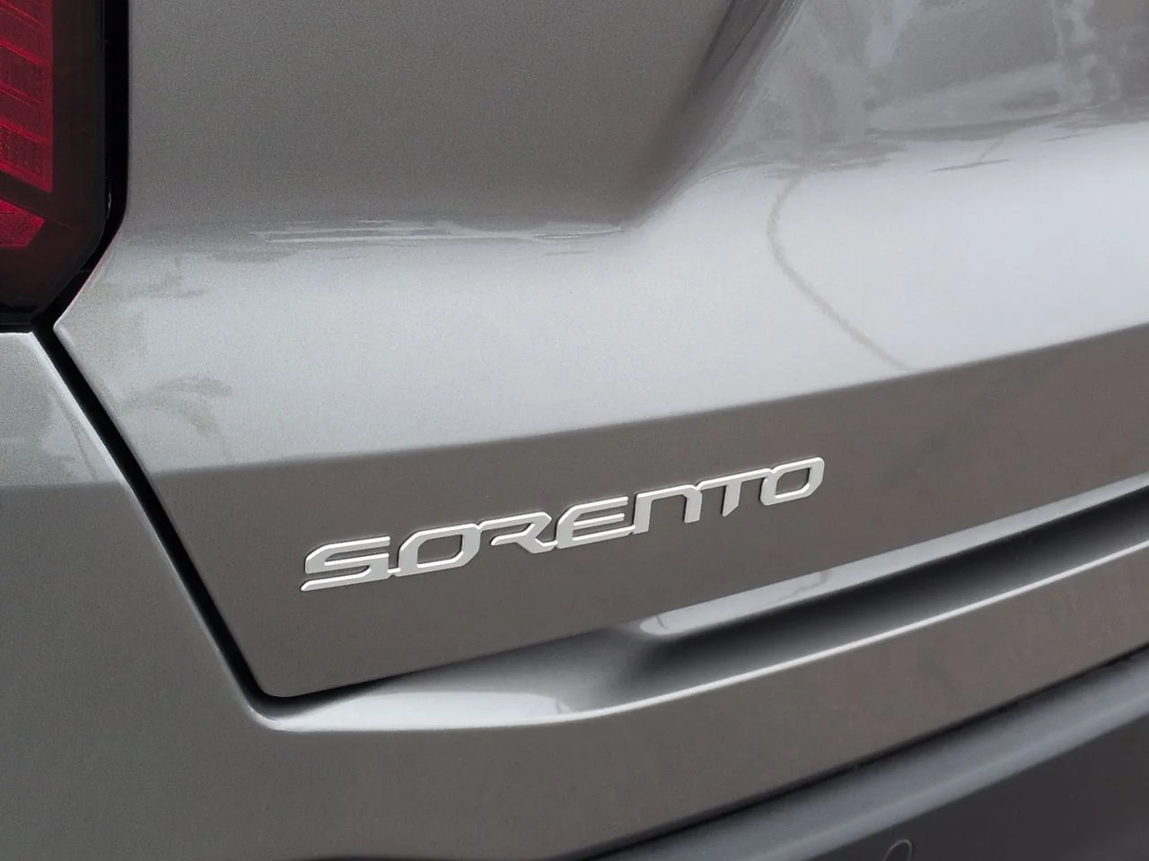 New 2026 Volcanic Sand Kia EX AWD image 33