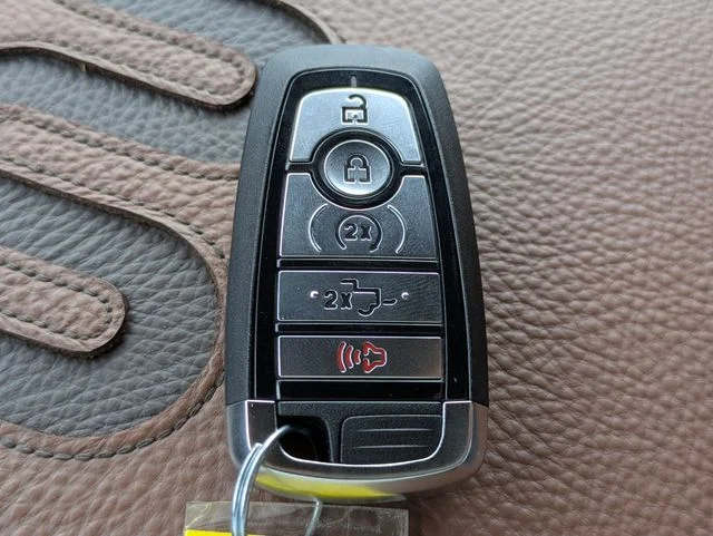 Certified Used 2025 Star White Ford King Ranch image 30