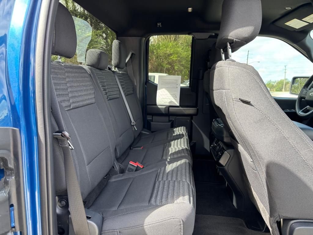 Used 2023 Atlas Blue Metallic Ford XL image 12